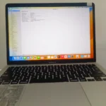 Apple MacBook Air 2020  (13.3 pulgadas, 8GB RAM, Almacenamiento SSD de 245gb, Teclado mágico)